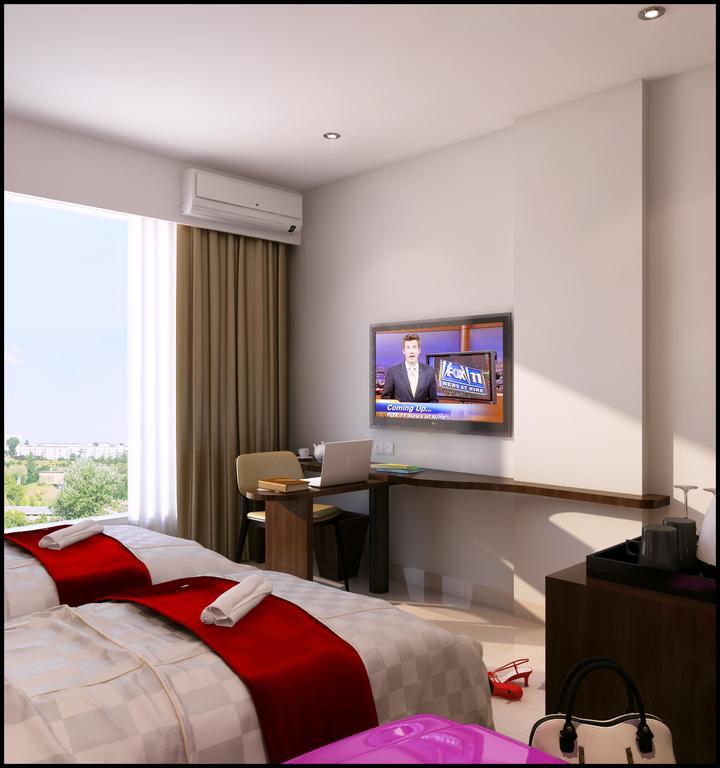 Primebiz Tegal Hotel Luaran gambar